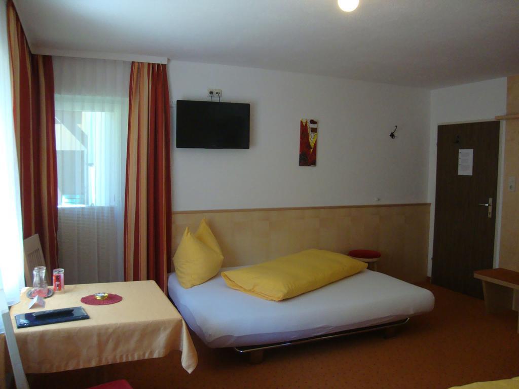 Haus Sonnschein Bed & Breakfast Solden Exterior photo