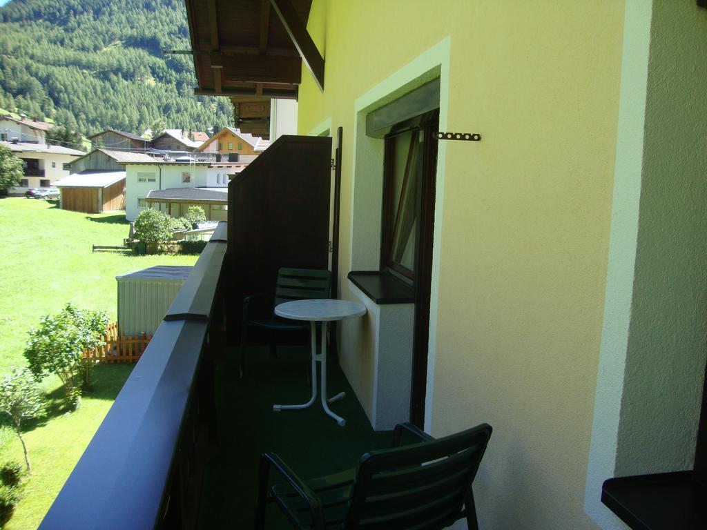 Haus Sonnschein Bed & Breakfast Solden Exterior photo