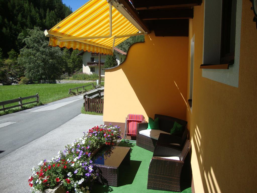 Haus Sonnschein Bed & Breakfast Solden Exterior photo