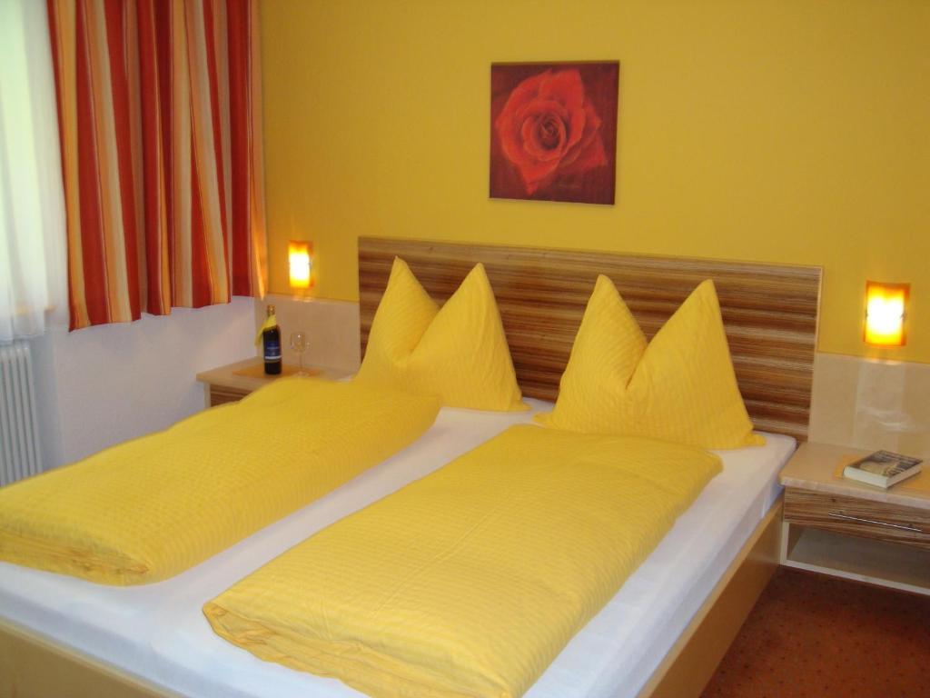 Haus Sonnschein Bed & Breakfast Solden Room photo