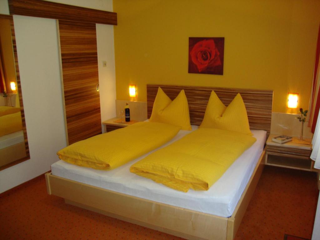 Haus Sonnschein Bed & Breakfast Solden Room photo