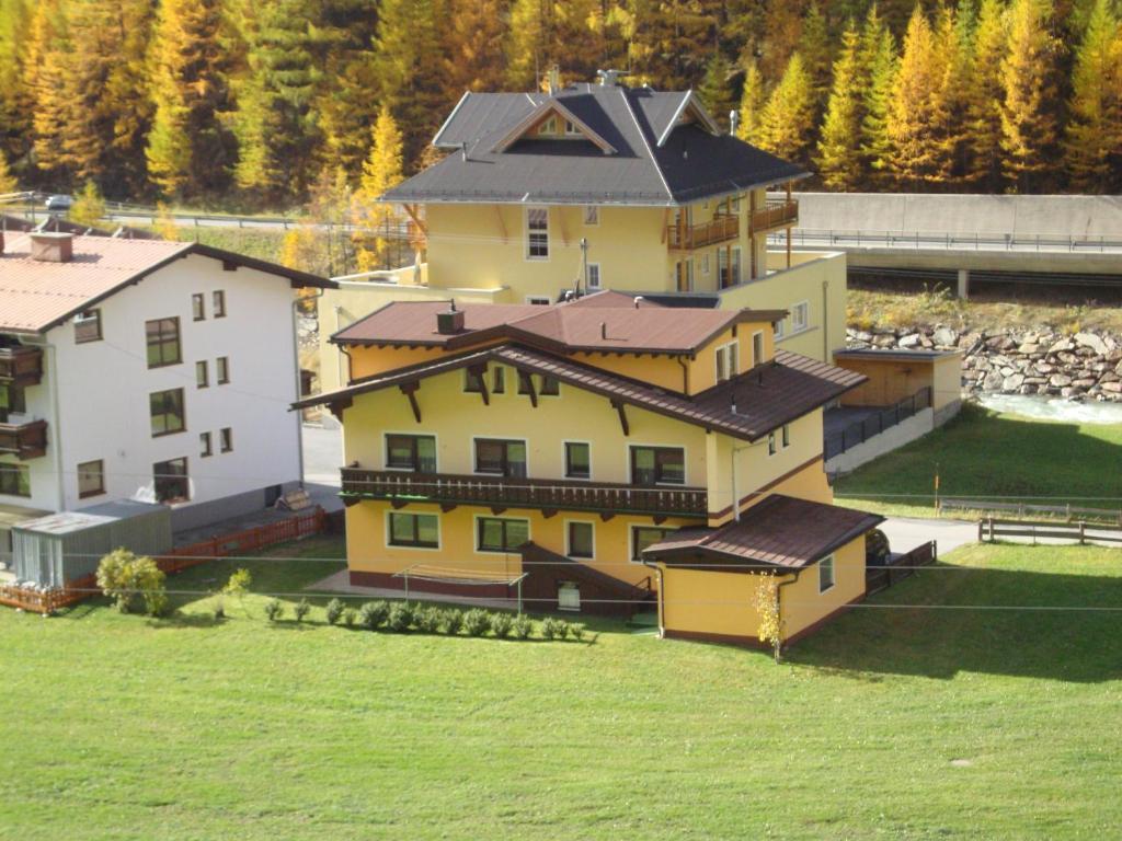 Haus Sonnschein Bed & Breakfast Solden Exterior photo