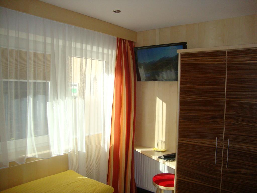 Haus Sonnschein Bed & Breakfast Solden Exterior photo